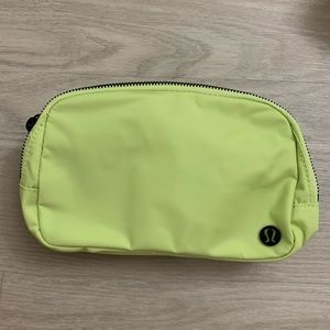 lululemon belt bag NEW